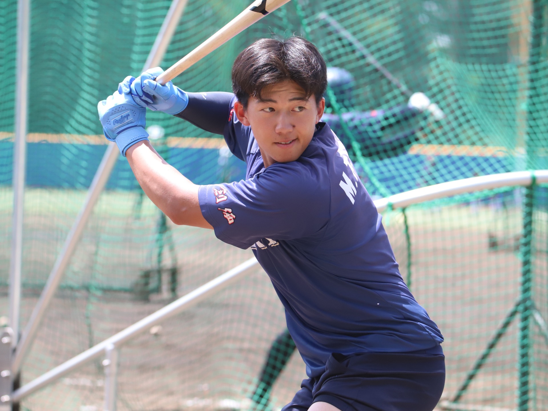 △打撃練習に取り組む立石選手