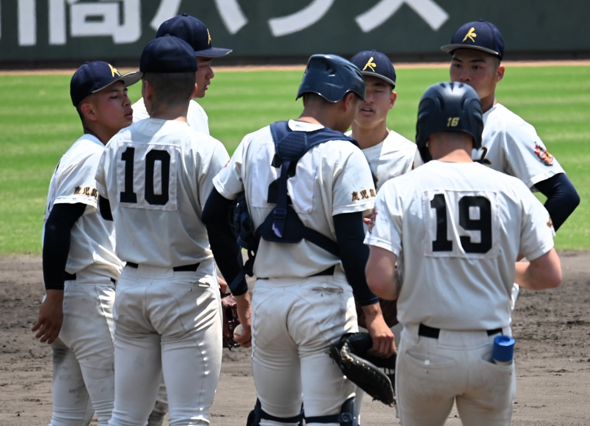 神村学園がサヨナラ勝ちで3連覇に王手！延長12回タイブレークの死闘を