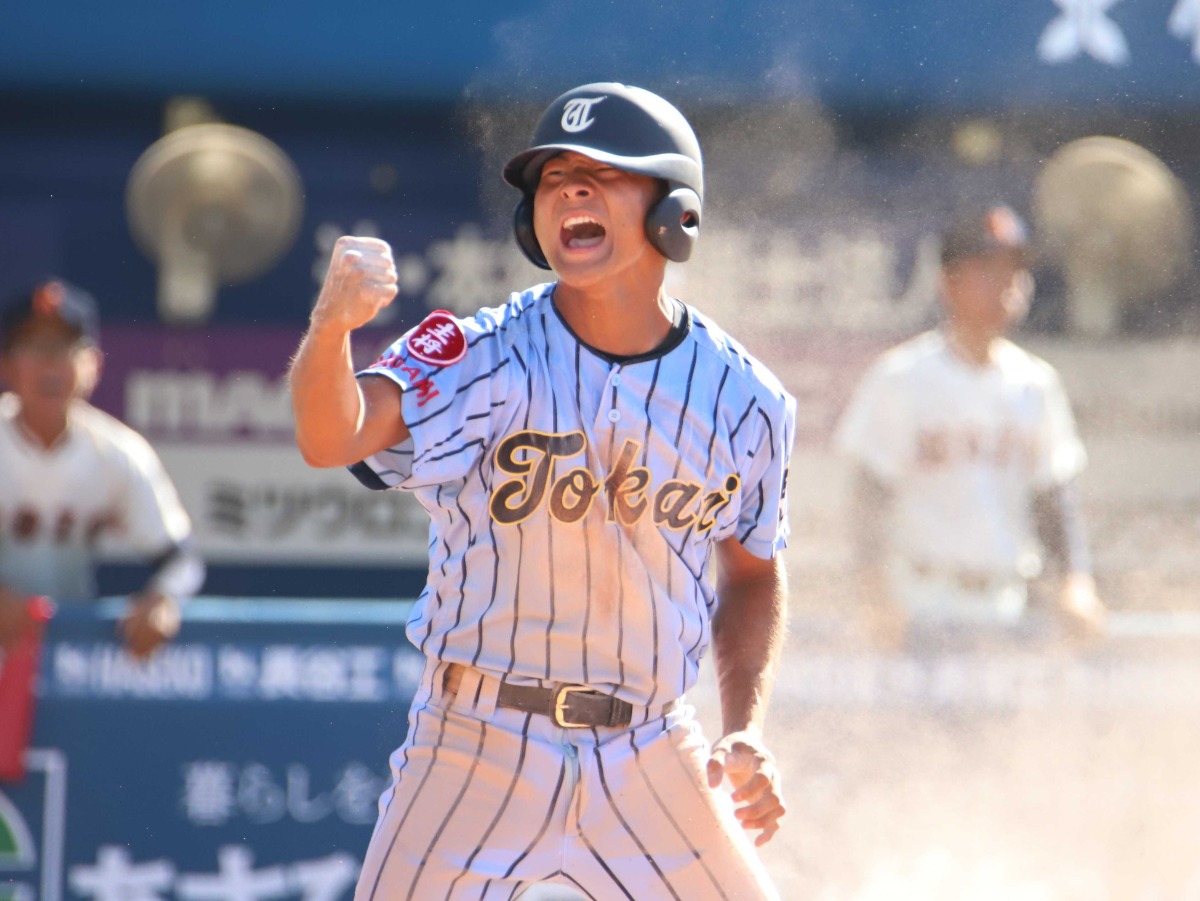 横浜・奥村が2打席連発の逆転3ラン＆守護神ぶり発揮！東海大相模
