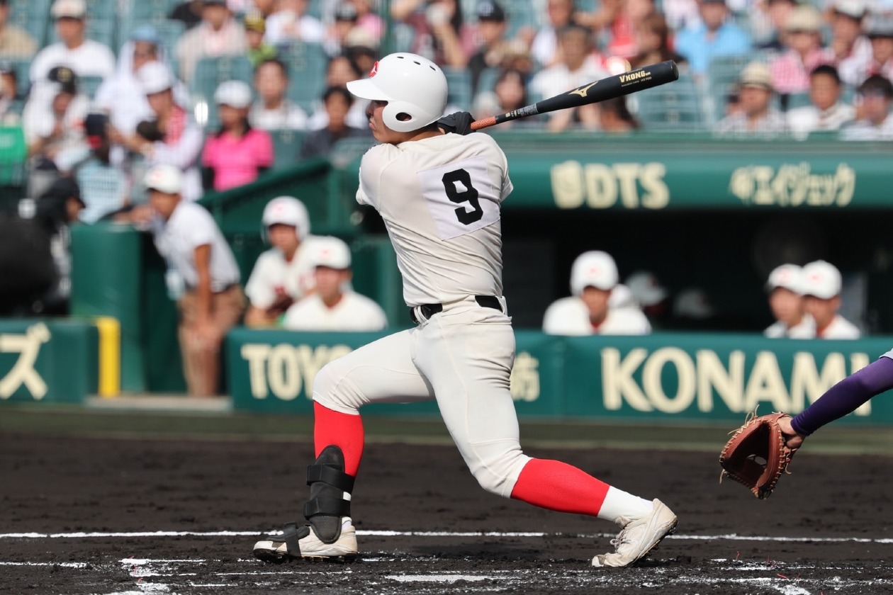 智弁和歌山が5回まで劣勢…ミスで3失点、7安打もわずか1点と苦しむ