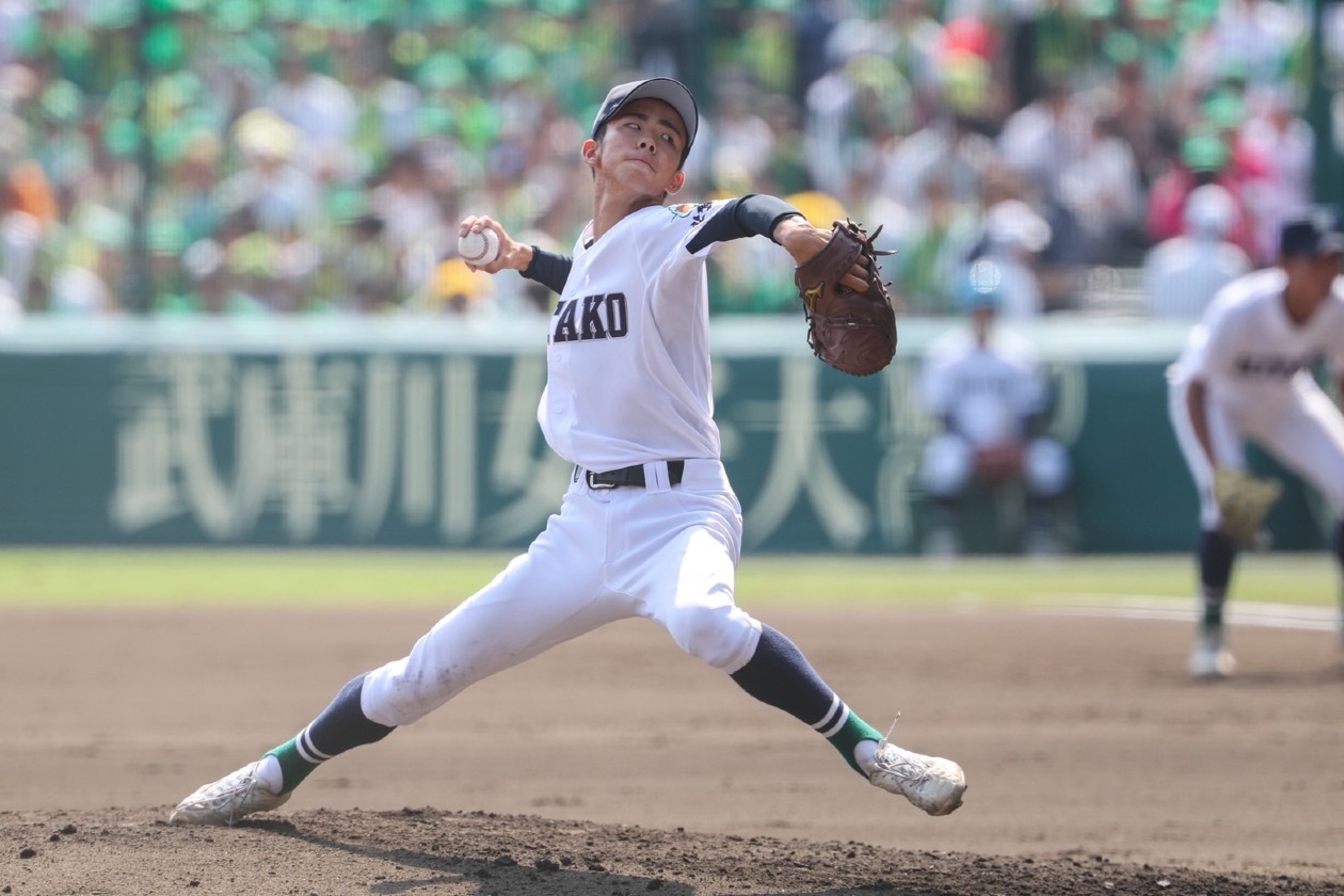 がばい旋風」吹かず、佐賀北が力尽く！孤高の右腕エース稲富の奮闘も