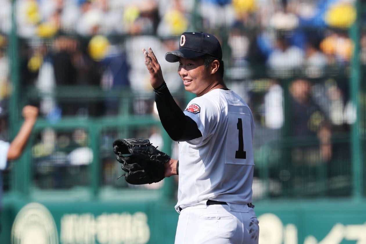 沖縄尚学が壮絶死闘制して8強進出！怪物2年生・末吉が意地の11回169球