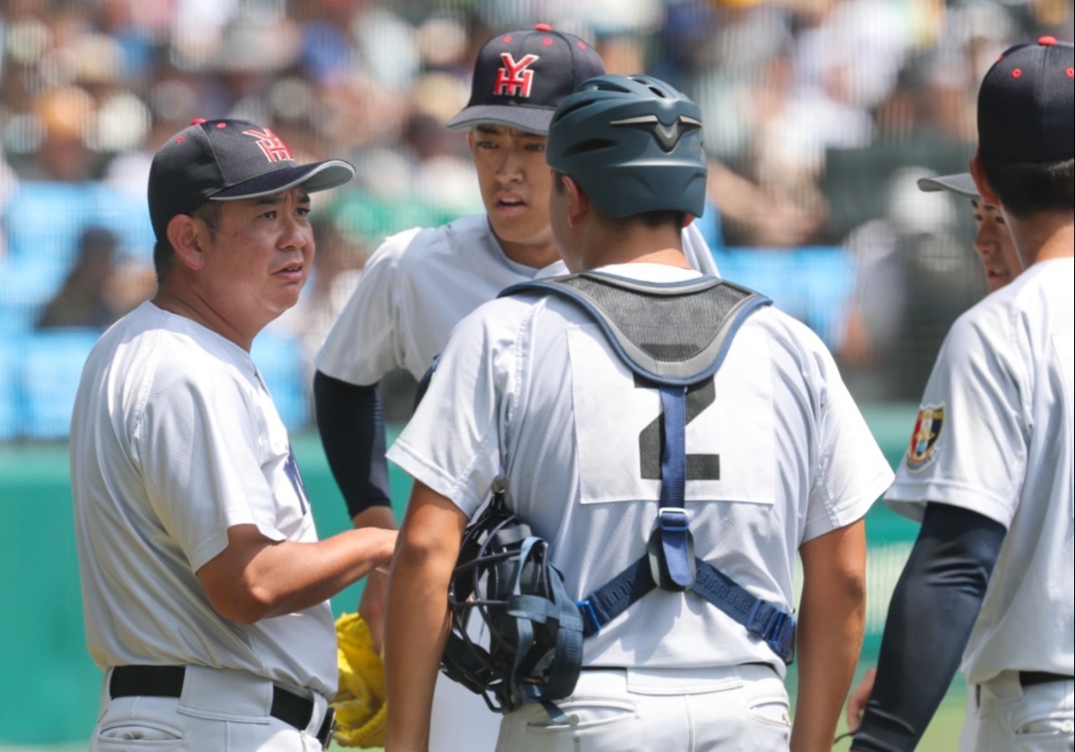 横浜が夏通算40勝で17年ぶり8強！17年前は海を渡ったあのスラッガーが
