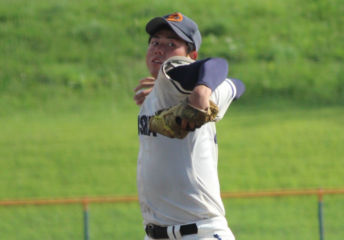 軟式で日本一達成！180センチ超の大型右腕が貫いた恩師からの教え【準