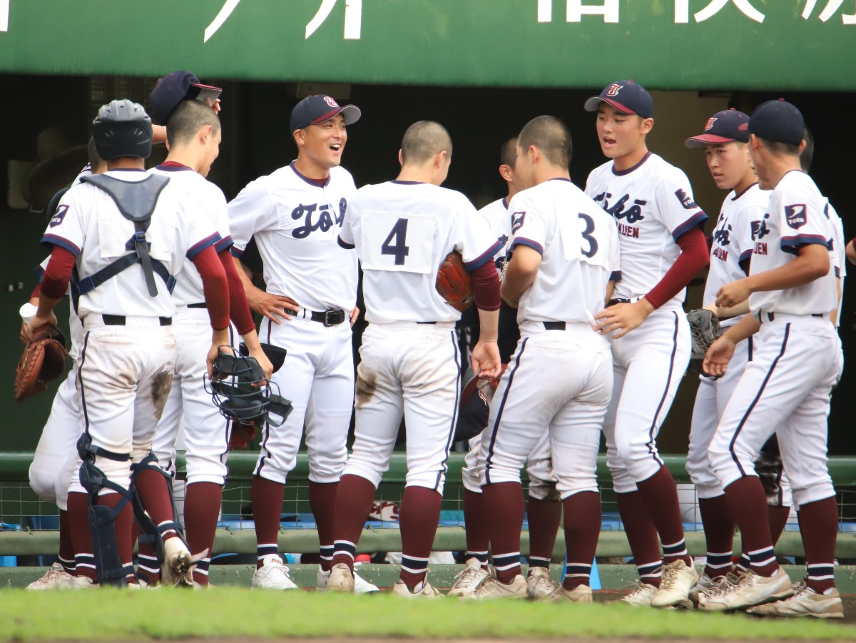 桐光学園が終盤に突き放し3回戦突破、4失策の野手陣に指揮官｢修正し