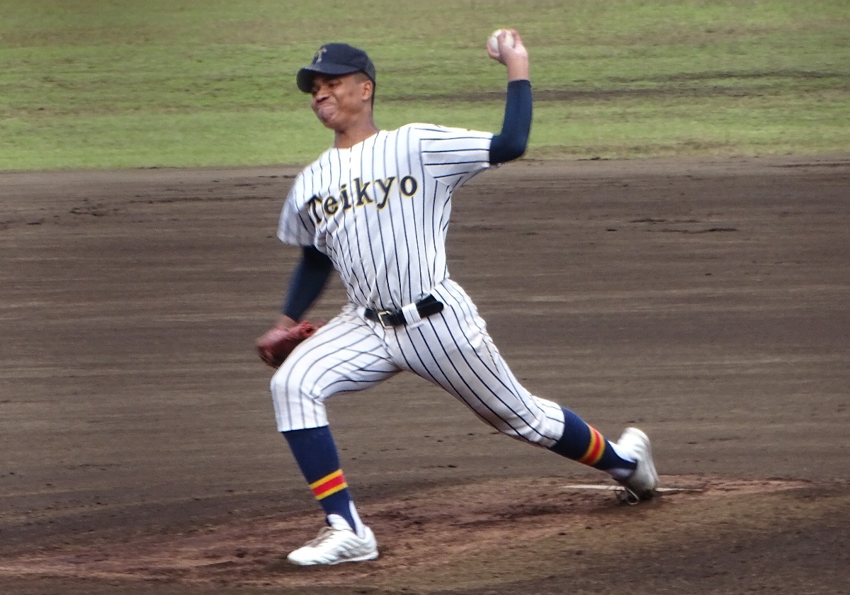 岡山学芸館や優勝年代の移動着です！上下に変更！ 岡山学芸館優勝年代