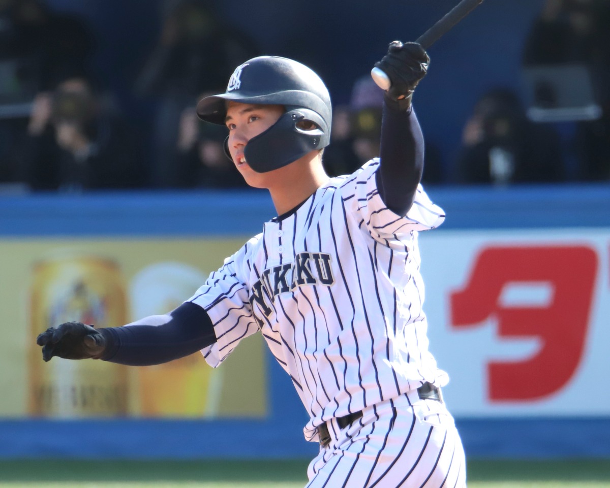 選手一覧】タレント揃いの九州国際大付、右スラッガー＆1年生長身左腕