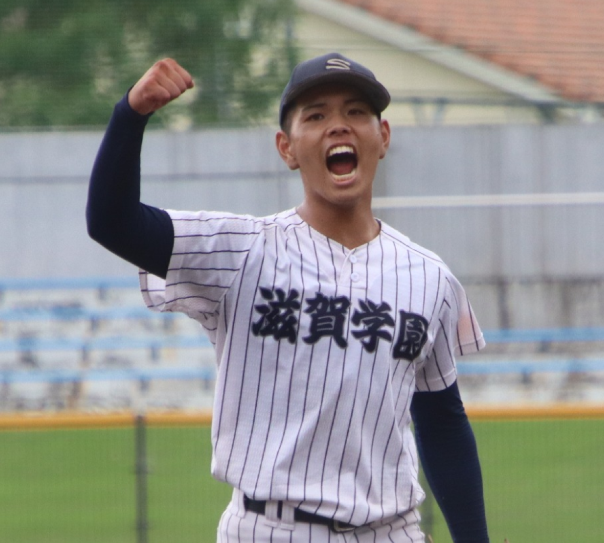 センバツ有力の滋賀学園・伴田は変化球のキレで勝負、粘り強い投球で