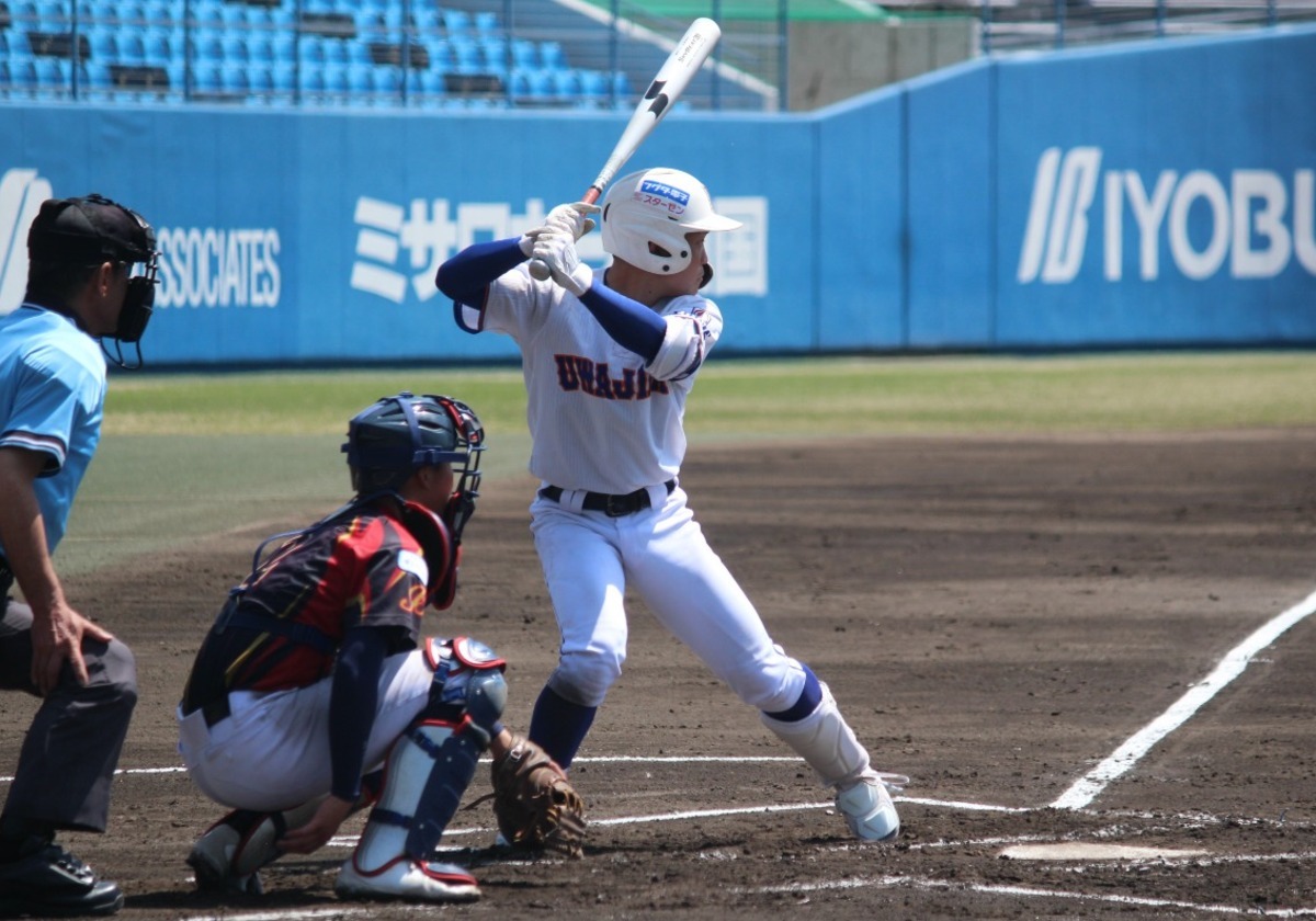 1番遊撃手・主将として宇和島ボーイズをけん引し大会MVPに輝いた小笠原 虎太郎（3年）