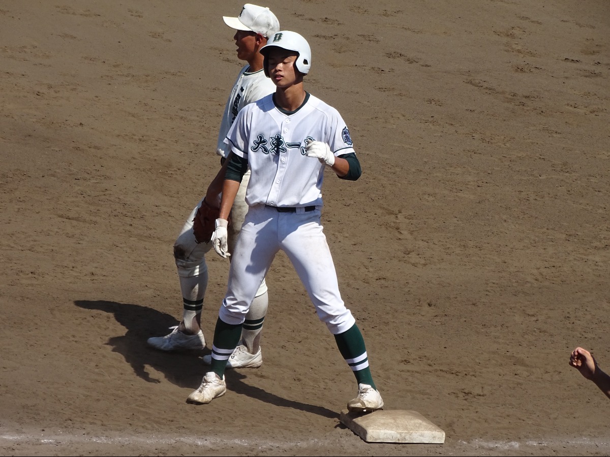4回中前安打を放った大東大一・辻井晴斗